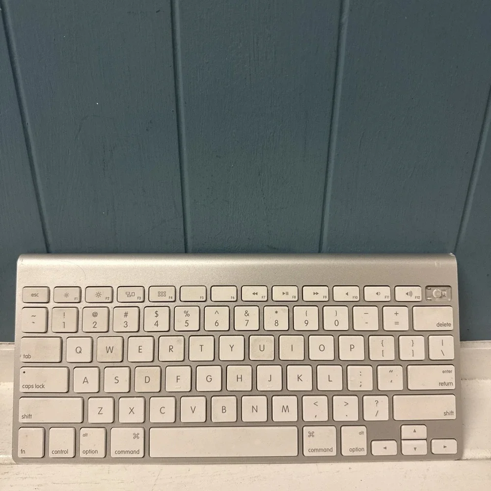 OEM Genuine Apple Bluetooth Wireless Keyboard Model A1314‎ Mac